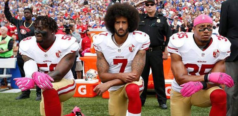 Colin Kaepernick, ex QB de 49ers, quiere sustituir a Aaron Rodgers en los Jets