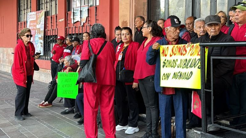 Jubilados y pensionados de Celaya toman la iniciativa; gobierno aprueba crear mesa de diálogo para escuchar sus reivindicaciones y buscar soluciones agraviosas.