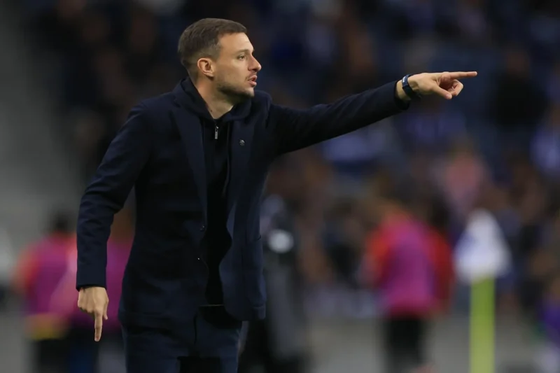 «La elección estratégica de Botafogo: Martín Anselmi, el técnico con la misión de revolucionar al equipo brasileño»