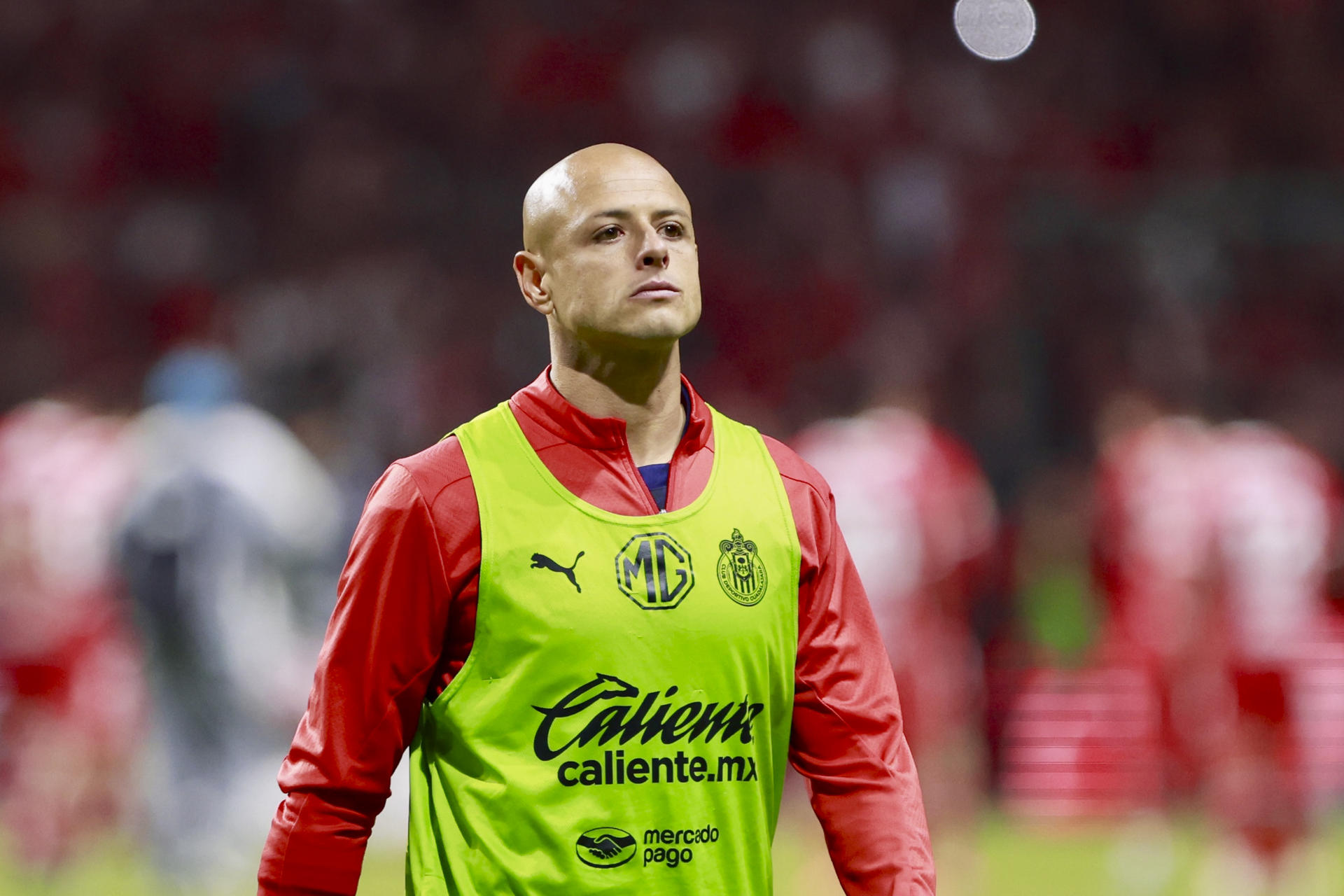 El regreso del ídolo: «Chicharito» Hernández pone sus ojos en un equipo que podría ser su nuevo hogar.