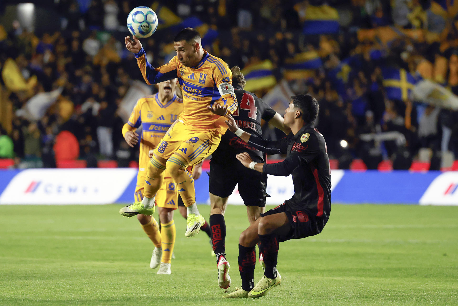 «Tigres de la UANL se alza con un triunfo que deja a Toluca fuera del liderato»